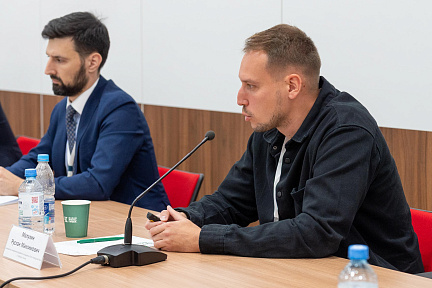 Руслан Малухин на конференции